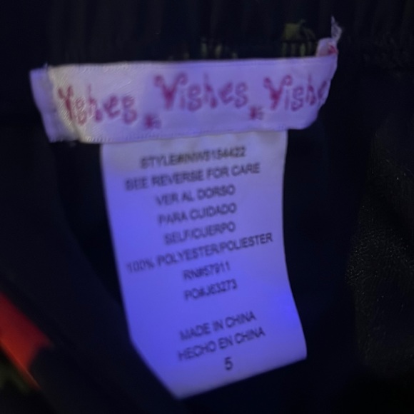 style #inw5154422 .size five.satin waistband. frilly dress. in amazing condition - Picture 1 of 2